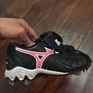 little girls baseball cleats